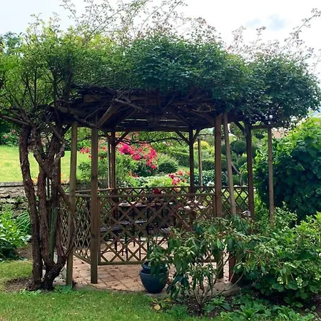 Beautiful Country House: Parisian Retreat 50 Minutes From Eiffel Tower *