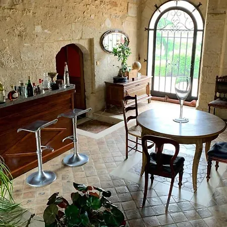 Beautiful Country House: Parisian Retreat 50 Minutes From Eiffel Tower Hodent