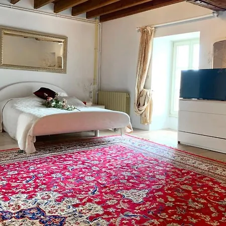 Beautiful Country House: Parisian Retreat 50 Minutes From Eiffel Tower Holiday home Hodent