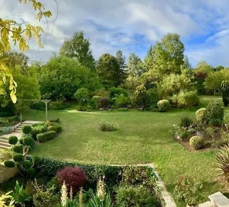 Beautiful Country House: Parisian Retreat 50 Minutes From Eiffel Tower Holiday home